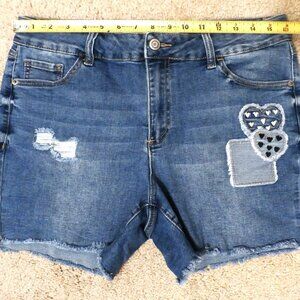 EST.1946 Denim Women's Size 10 Denim Shorts, 32 Inch Waist, 4 Inch Inseam